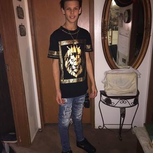 Meet your Posher, Aaron